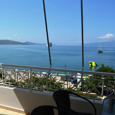 Blue Horizons Apartment Sarande