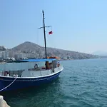 Blue Horizons * Sarande
