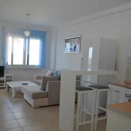 Blue Horizons Apartment *