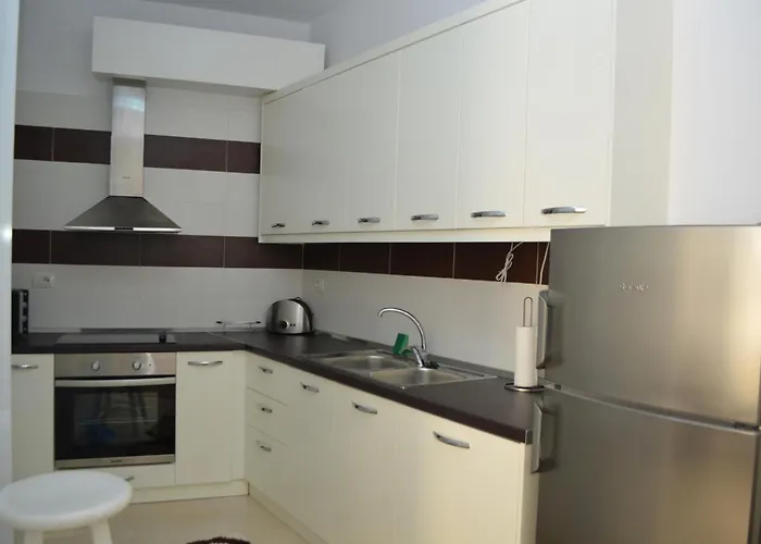 Blue Horizons * Sarande